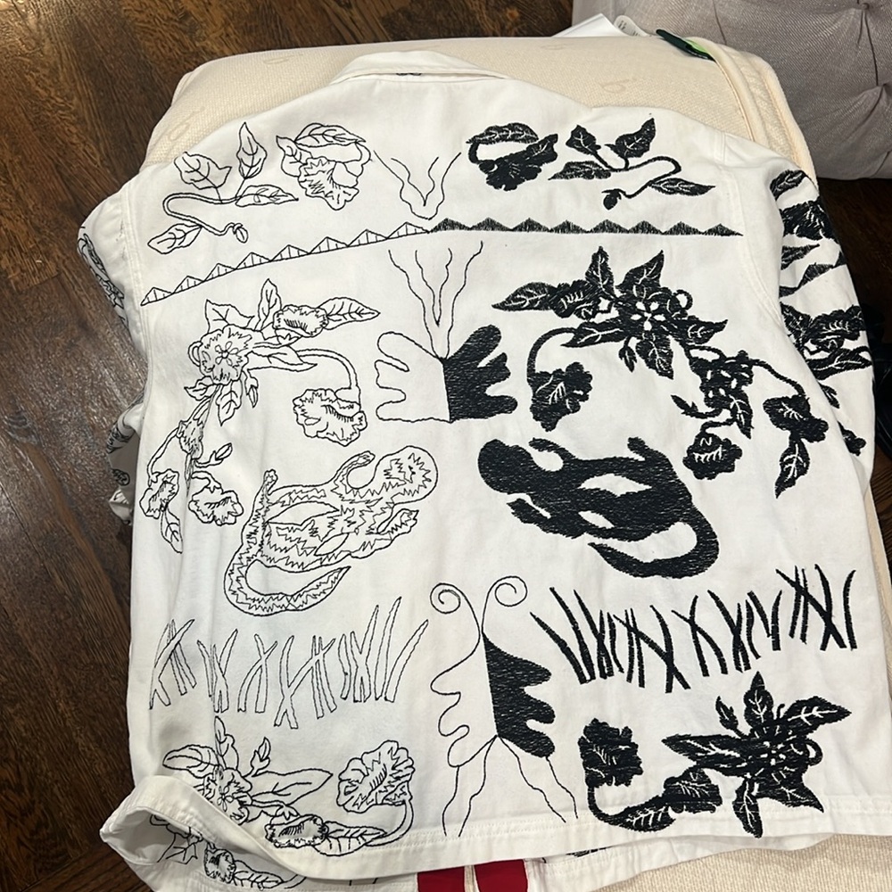 Chicos white denim jacket with black and white pattern - Picture 4 of 4